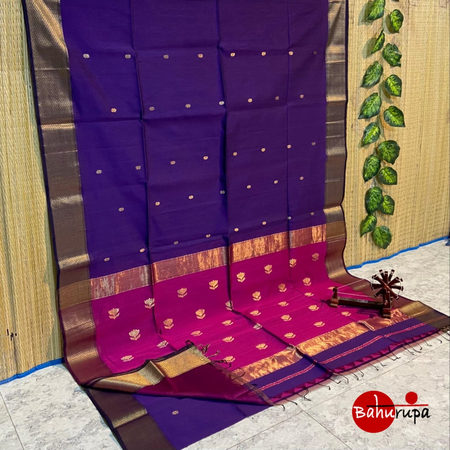 Dark Violet and Pink Maheshwari with Flower Motifs on Pallu